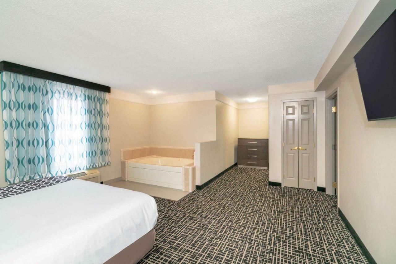 מלון La Quinta By Wyndham Latham Albany Airport מראה חיצוני תמונה